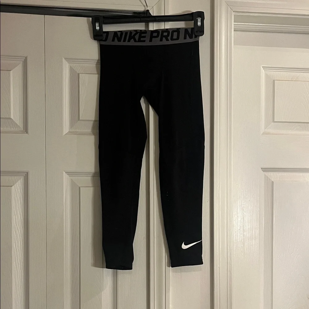 Boys Nike Pro black leggings size XS